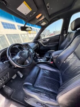 Infiniti QX70 2015