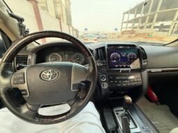 Toyota Land Cruiser 2011 full