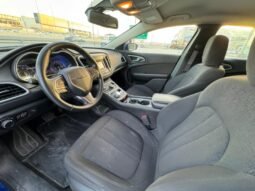 Chrysler 200 Series 2017 full