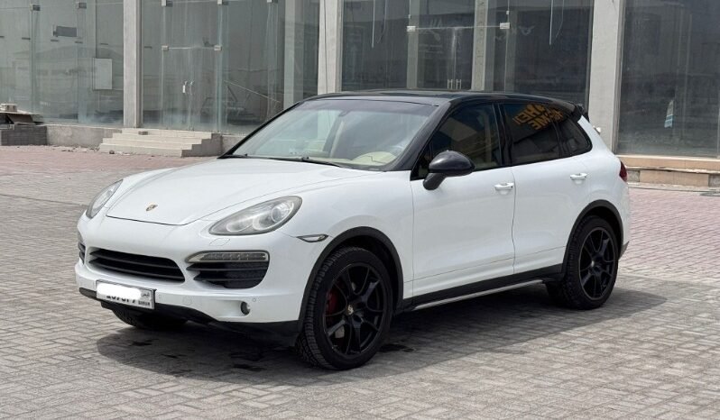 Porsche Cayenne S 2012 full