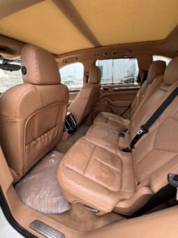 Porsche Cayenne S 2012 full