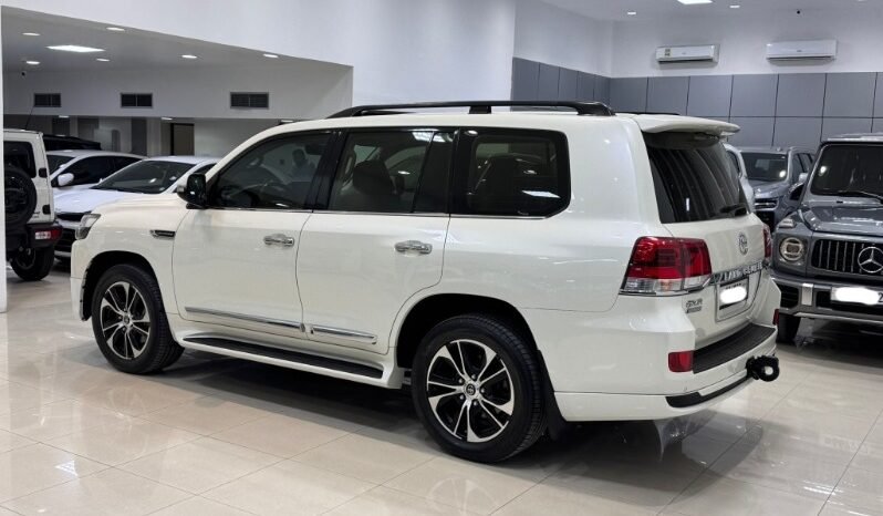 Toyota Land Cruiser 2021 full
