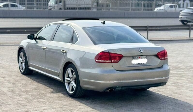 Volkswagen Passat 2014 full