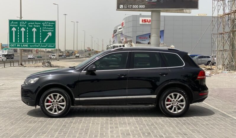 Volkswagen Touareg 2012 full