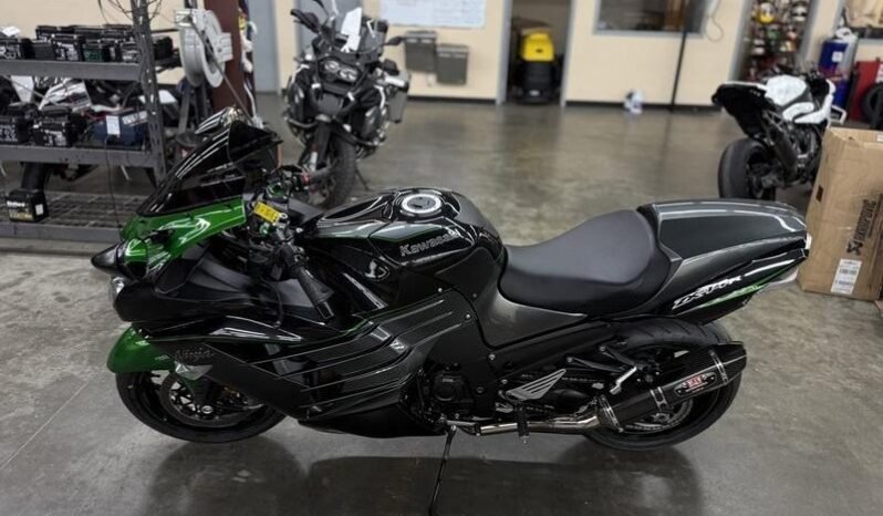 Kawasaki Ninja H2 R 2019 full