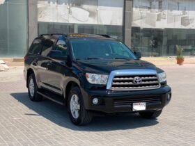 Toyota Sequoia 2016