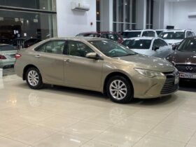 Toyota Camry 2017