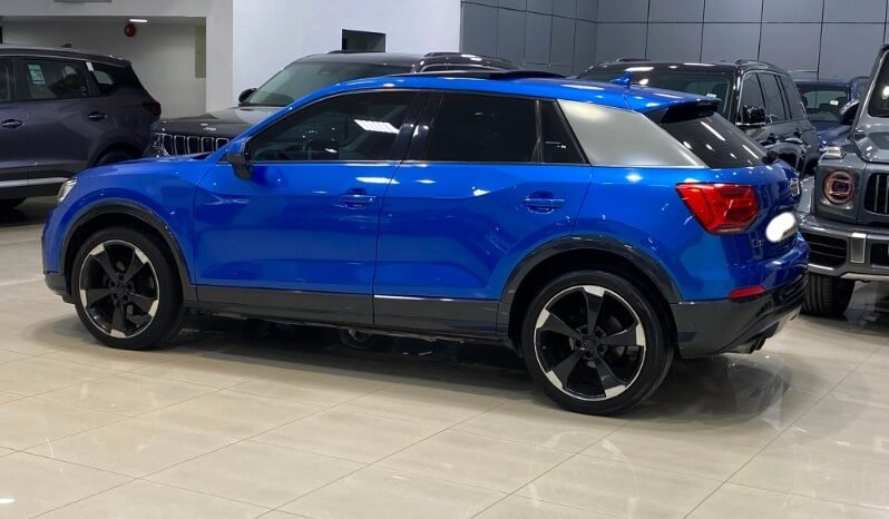 Audi Q2 2017 full