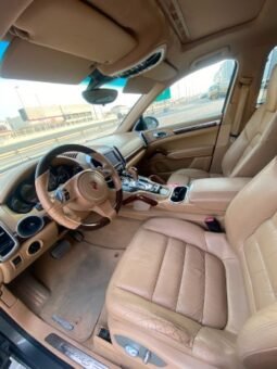 Porsche Cayenne 2012 full