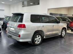 Toyota Land Cruiser 2010 full
