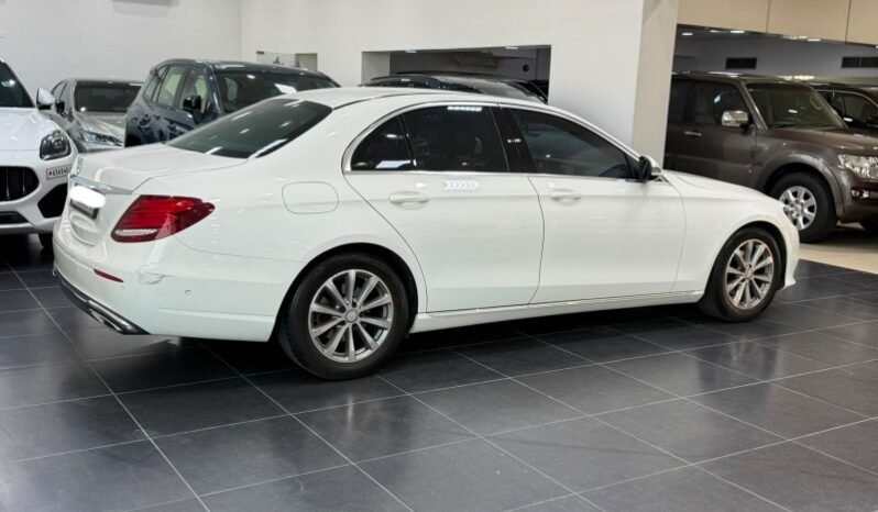 Mercedes Benz E200 2017 full