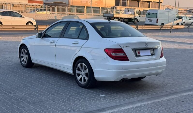 Mercedes Benz C180 2014 full