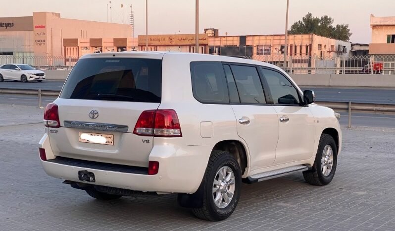 Toyota Land Cruiser 2010 full