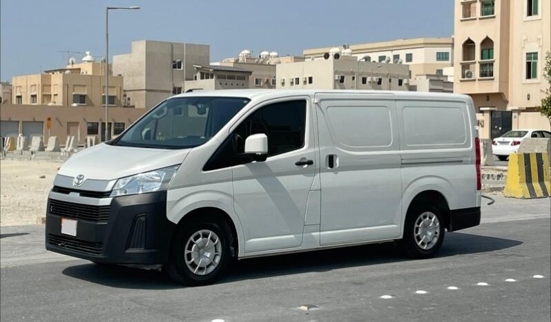 Toyota Hiace 2021 full