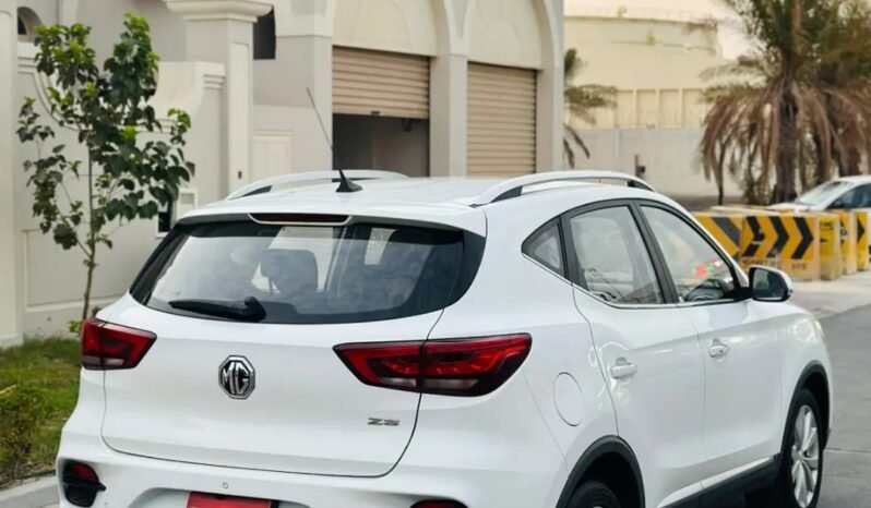 MG ZS YEAR-2024 ONLY KM 6000 LIKE BRAND NEW full