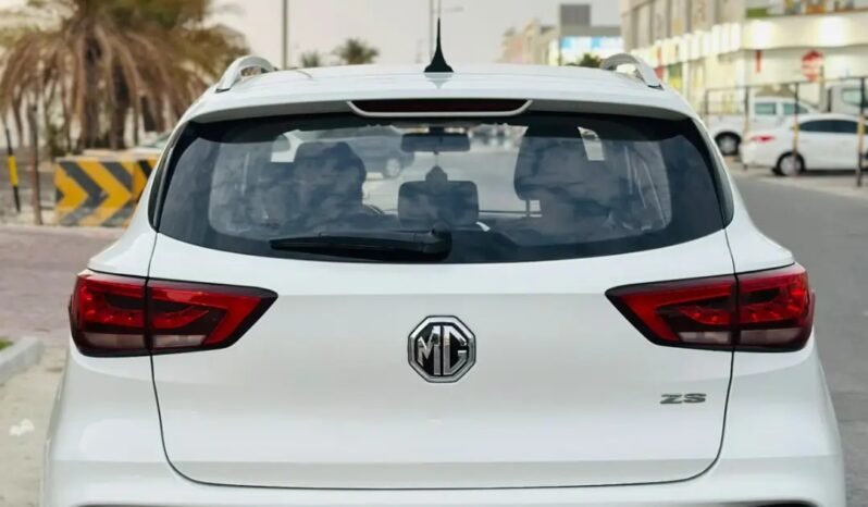 MG ZS YEAR-2024 ONLY KM 6000 LIKE BRAND NEW full