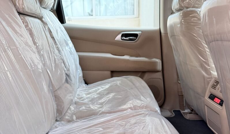 FOR SALE NISSAN PATHFINDER V6 CYLINDER MODEL 2015 full