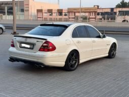 Mercedes Benz E55 AMG 2005 full