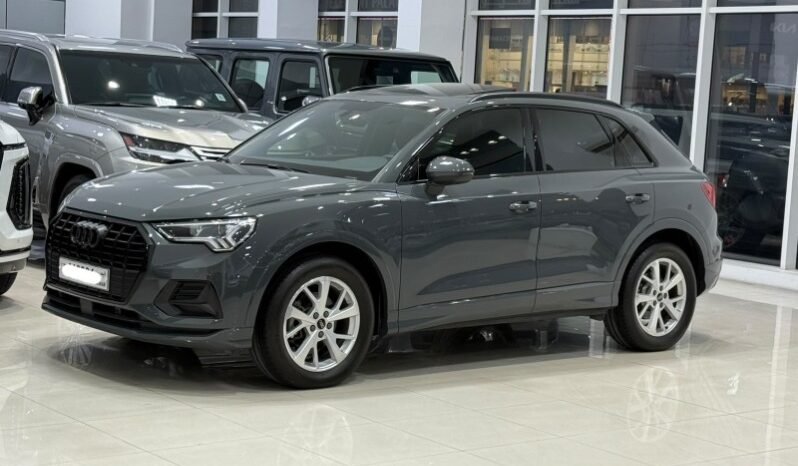 Audi Q3 2025 full